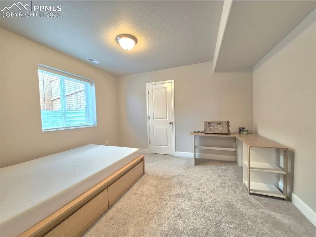 Image 40 of 42: Bedroom