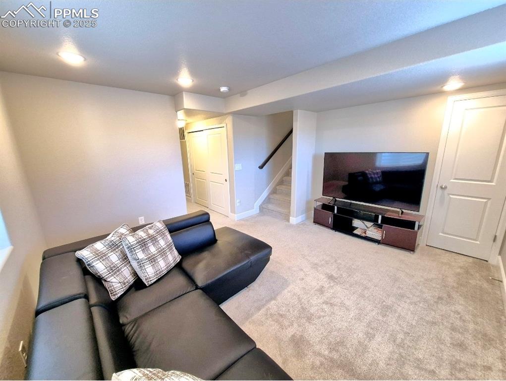 Image 42 of 42: Living Room