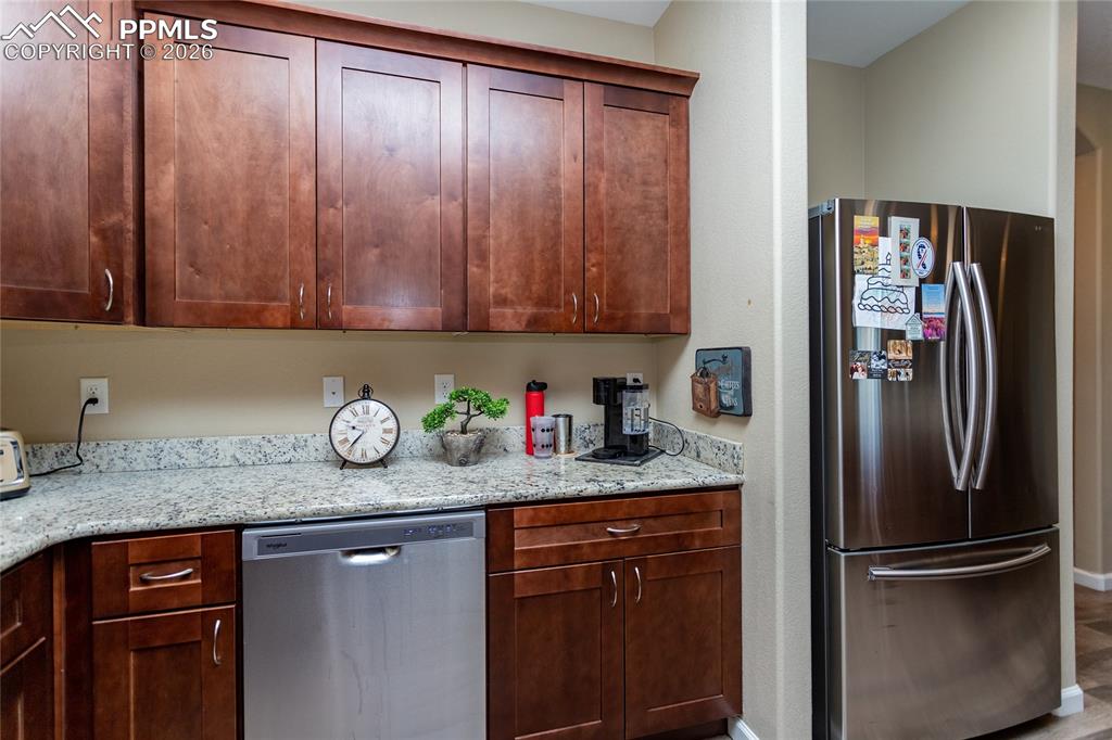 Image 13 of 34: Kitchen