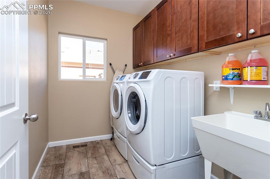 Image 15 of 34: Laundry