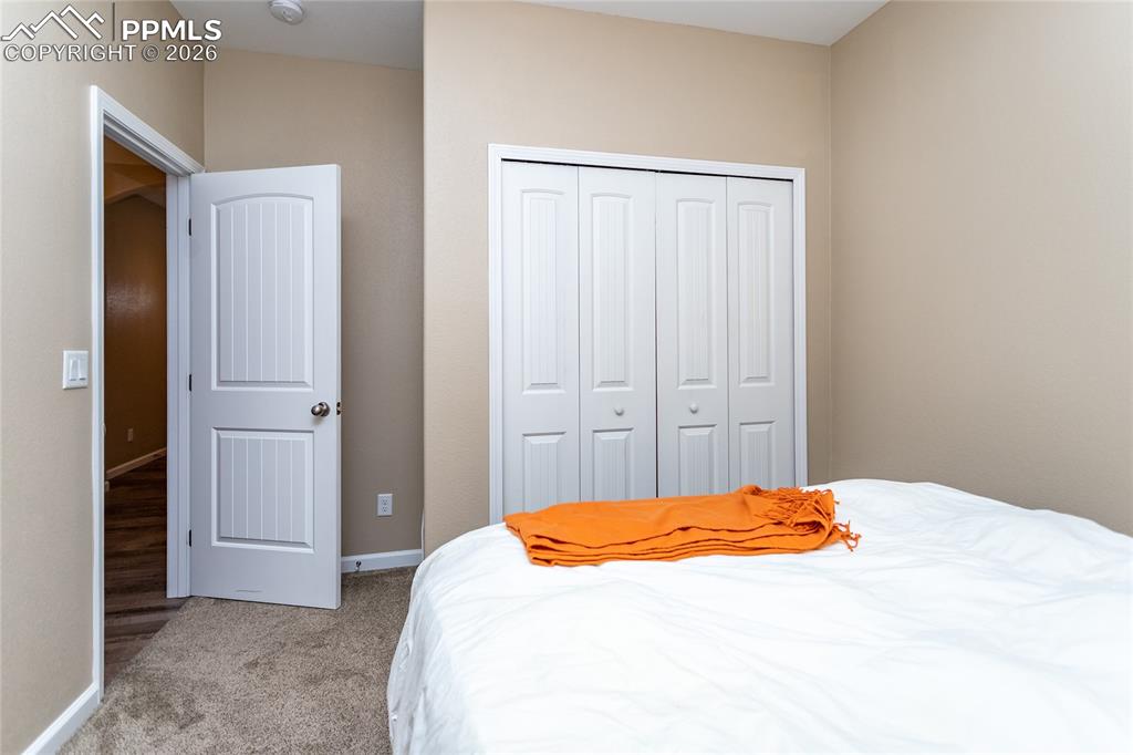 Image 9 of 34: Bedroom