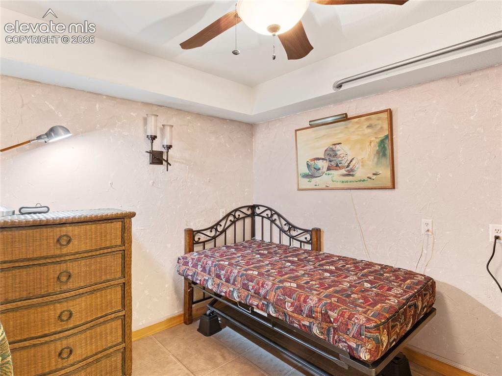Image 10 of 21: Bedroom