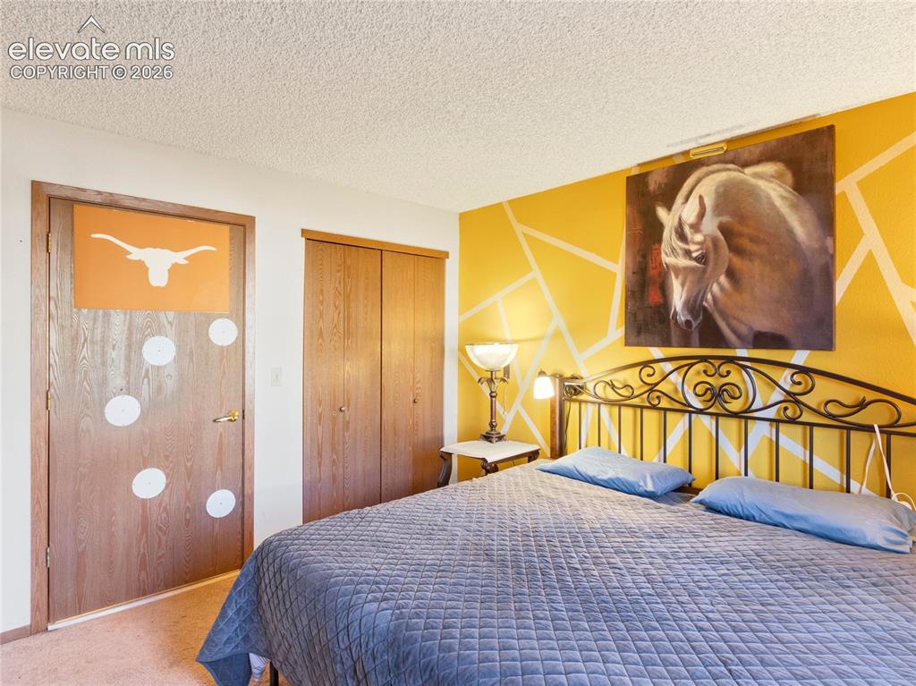 Image 15 of 21: Bedroom