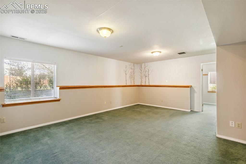 Image 33 of 44: Basement 