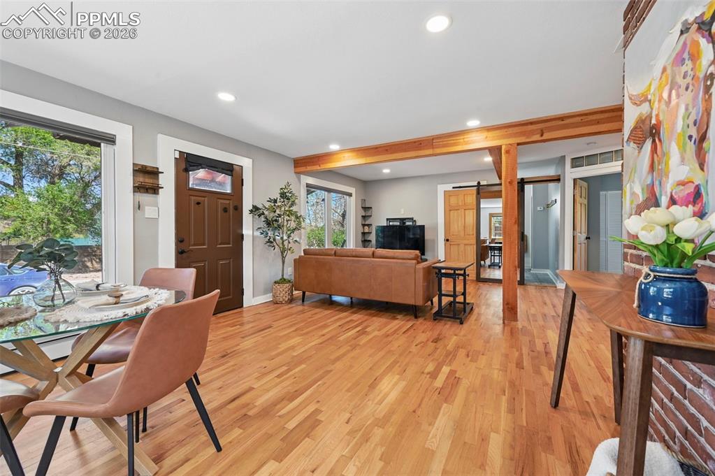 Image 5 of 40: Living Room