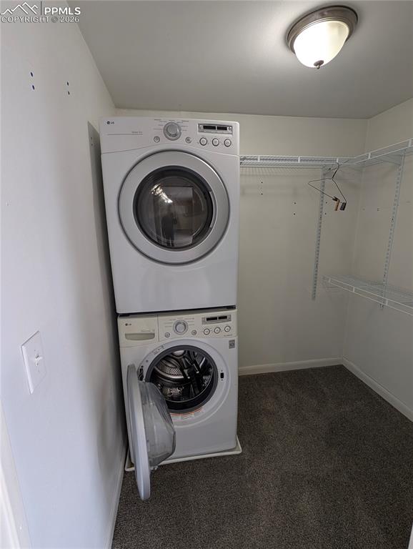 Image 18 of 41: Laundry