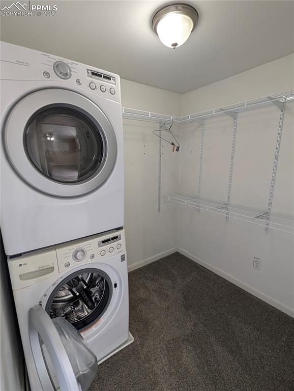 Image 19 of 41: Laundry