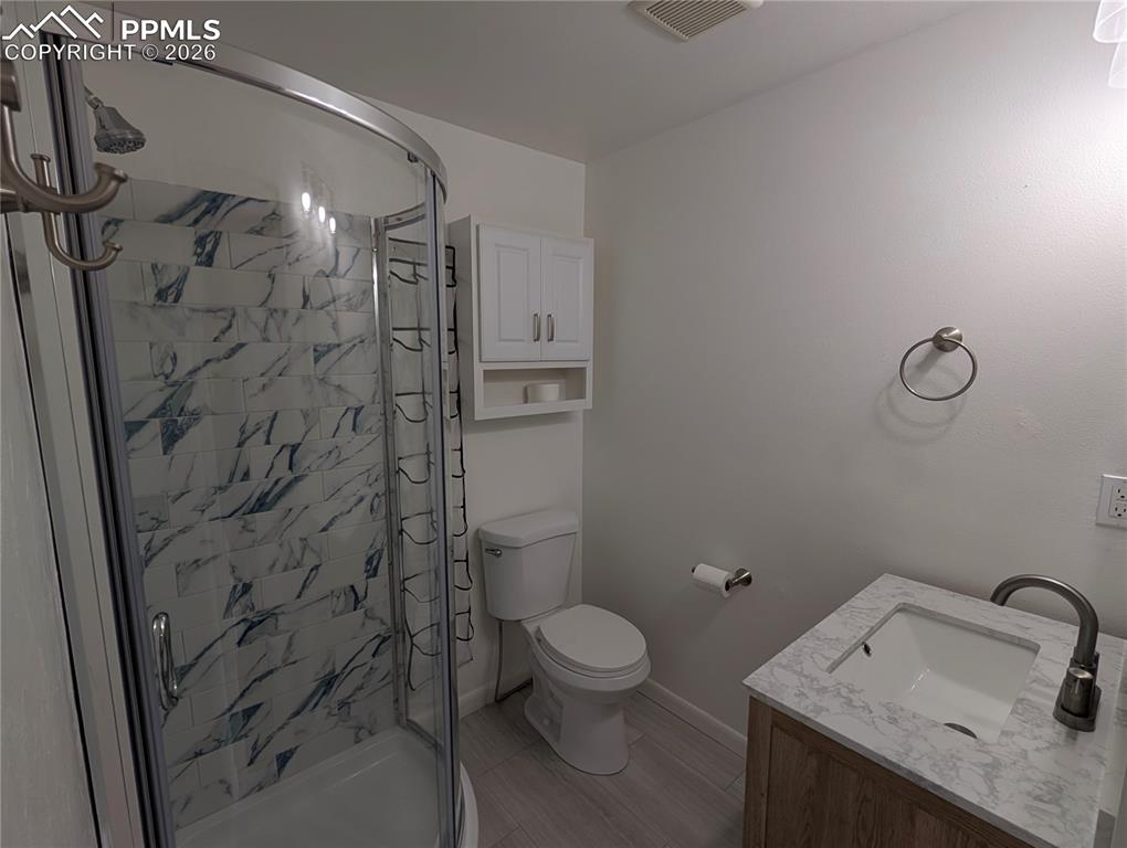 Image 20 of 41: Master Bathroom