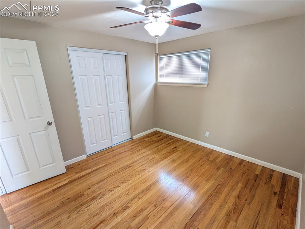 Image 26 of 41: Bedroom