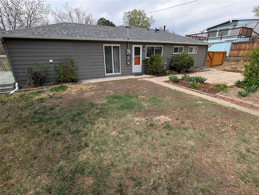 Image 33 of 41: Back of Structure