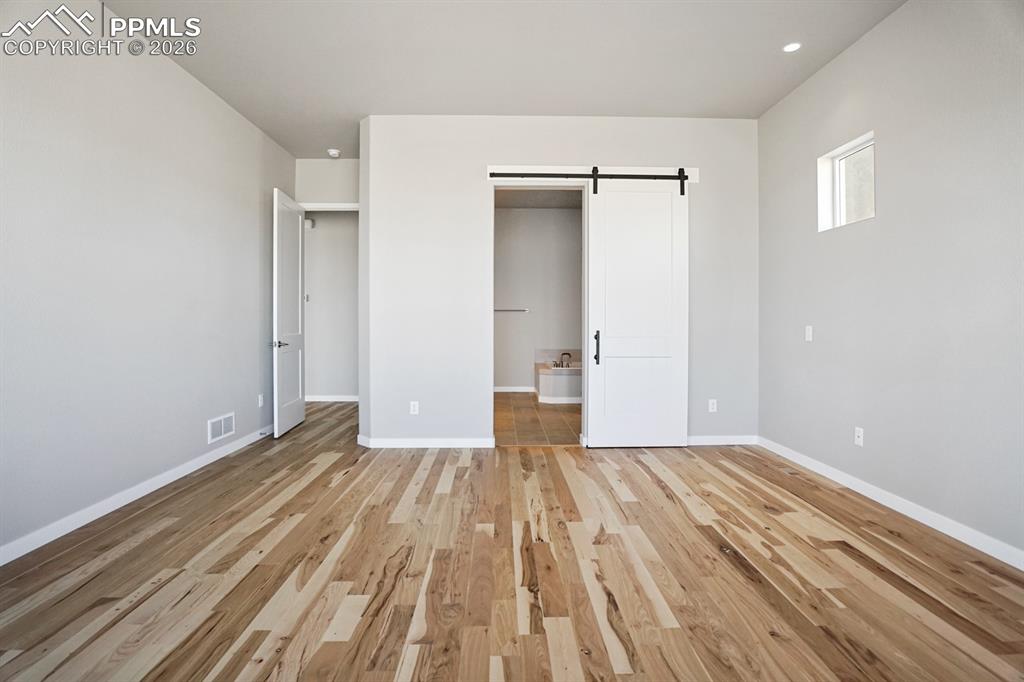 Image 12 of 37: Bedroom