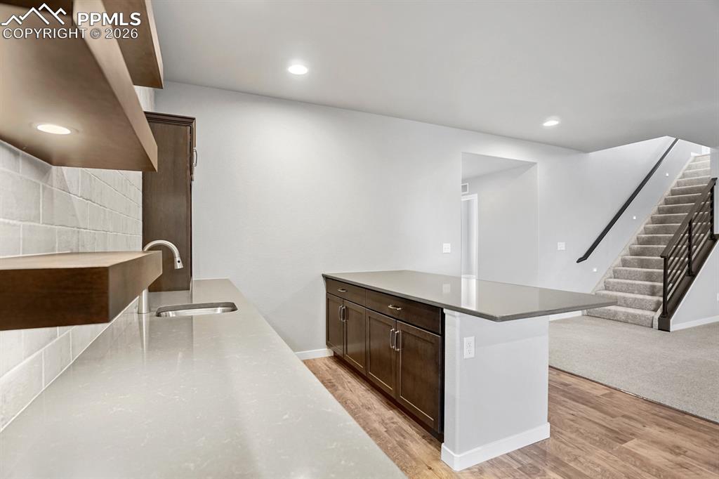 Image 30 of 37: Kitchen