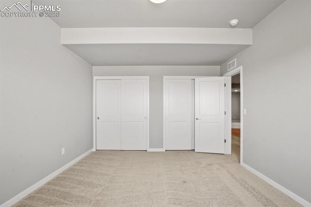 Image 31 of 37: Bedroom