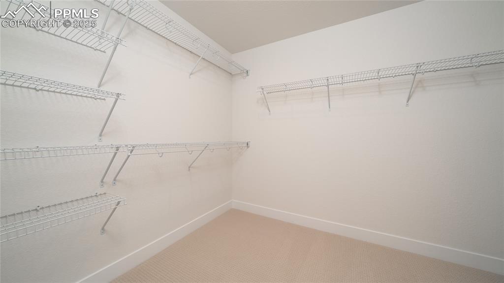 Image 12 of 31: Closet