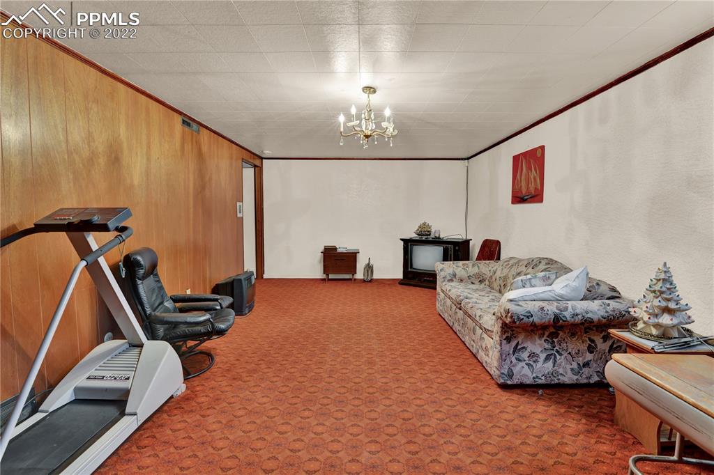 Listing 8717899, Image 19 of 24