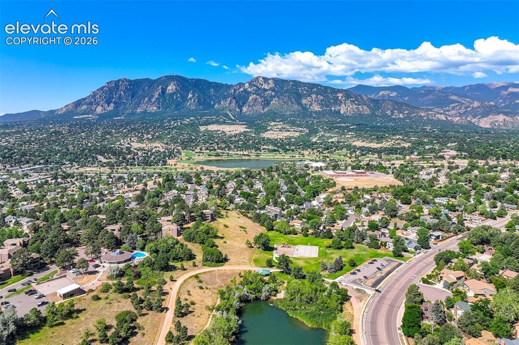 Image 48 of 48: Quail Lake and Park