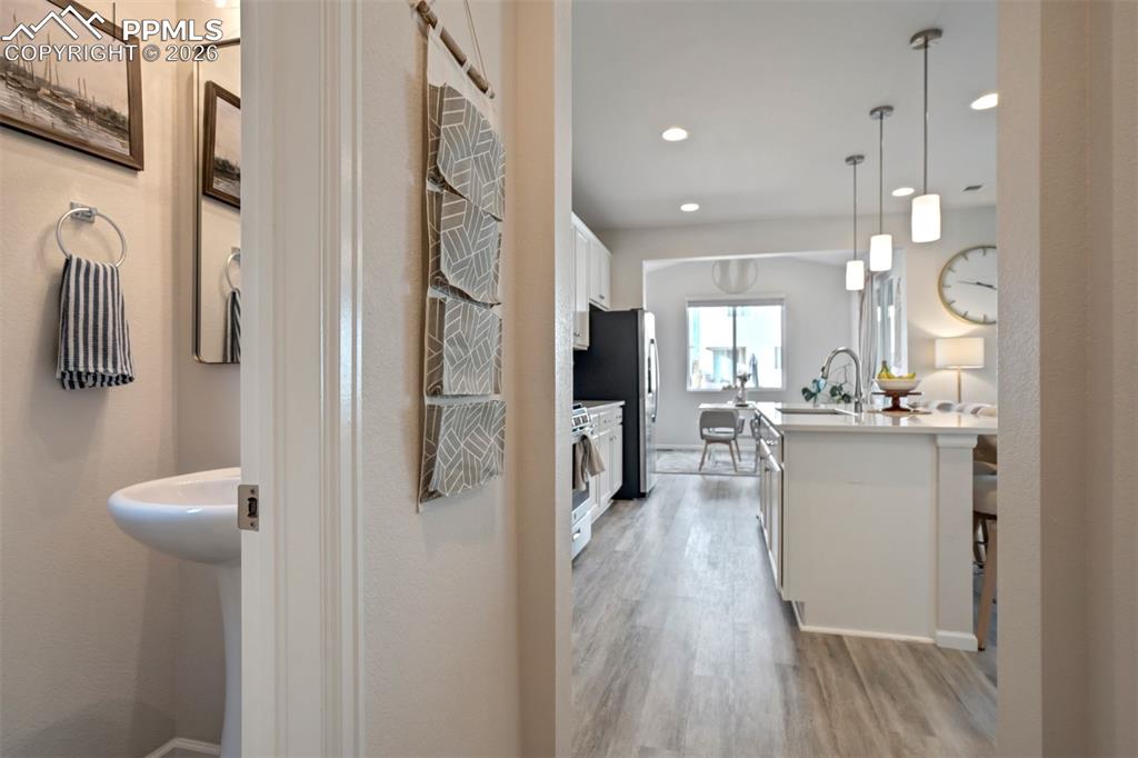 Image 17 of 50: Hallway