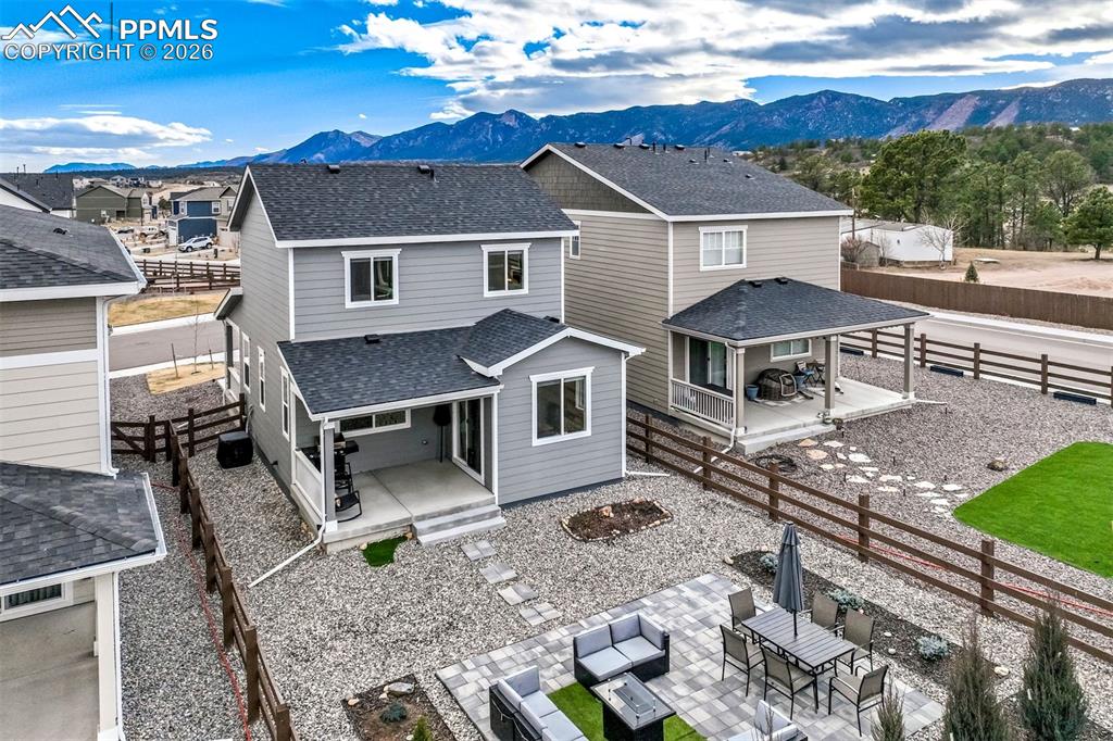 Image 39 of 50: Back of Structure