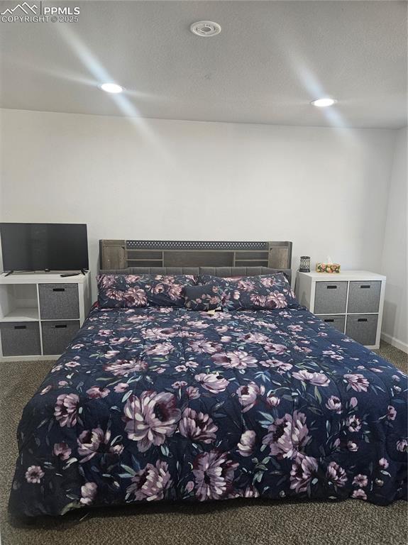 Image 10 of 13: Master Bedroom