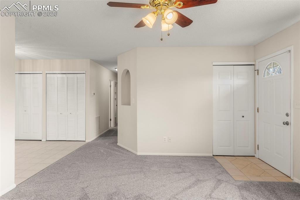 Image 7 of 26: Bedroom