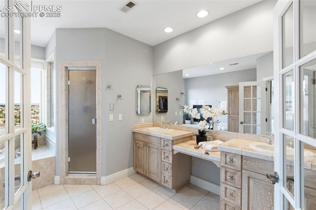 Image 27 of 50: Master Bathroom