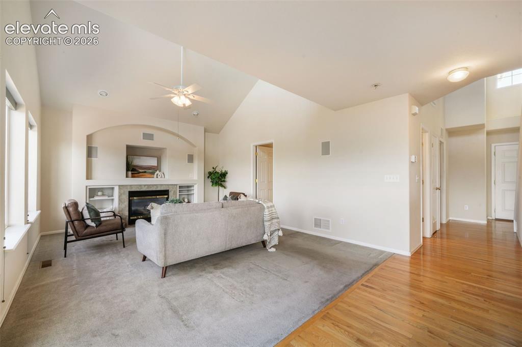 Image 10 of 50: Living Room