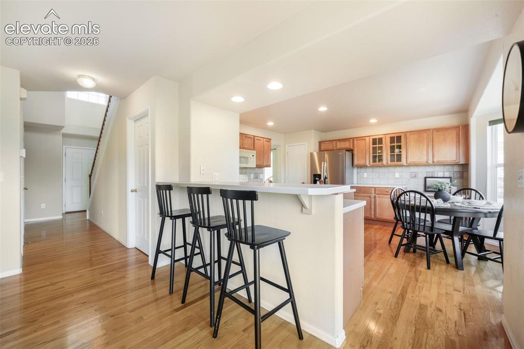 Image 9 of 50: Kitchen