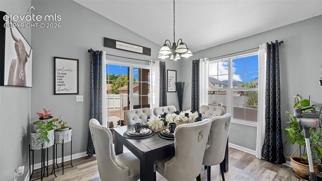 Image 10 of 42: Dining Area