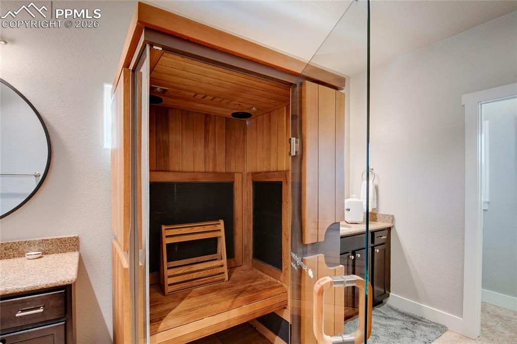 Image 27 of 44: Sauna included