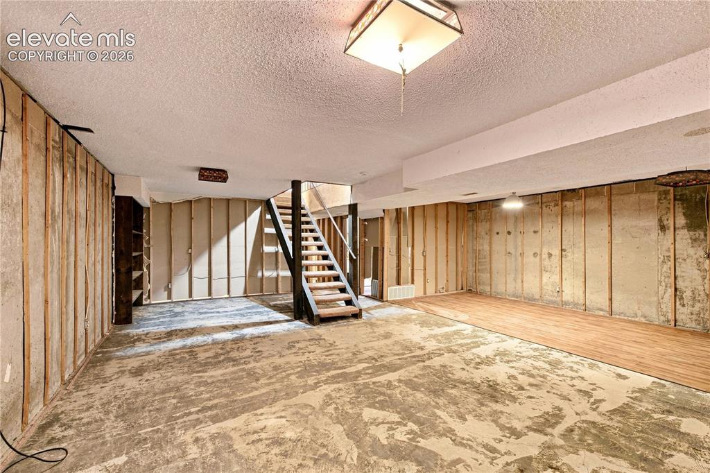 Image 21 of 32: Basement