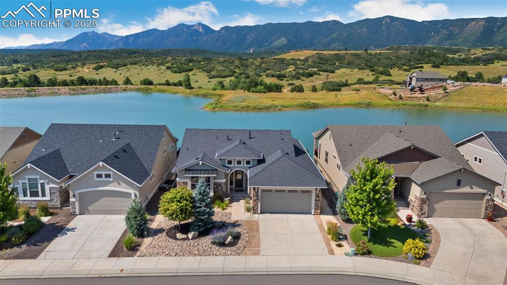 Image 50 of 50: Waterfront Paradise with Amazing Views