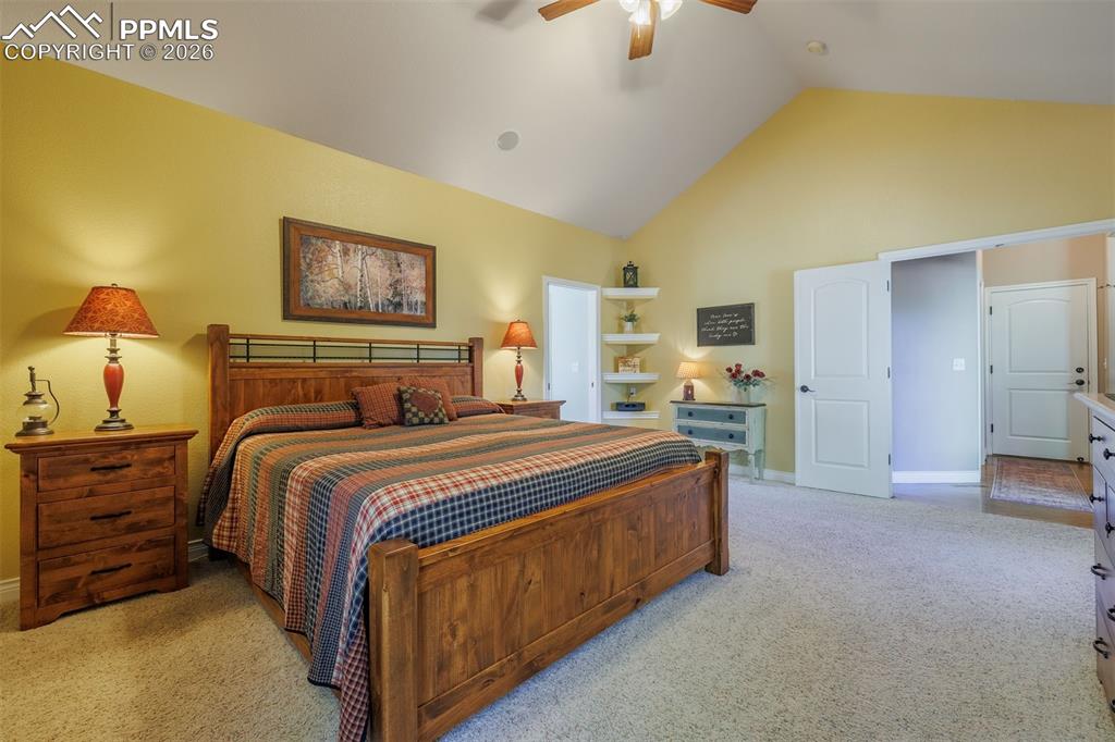 Image 17 of 38: Bedroom