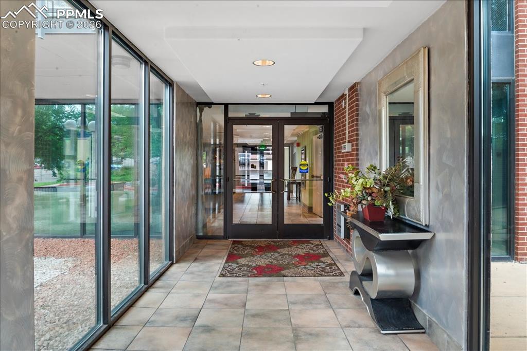 Image 11 of 45: Entry