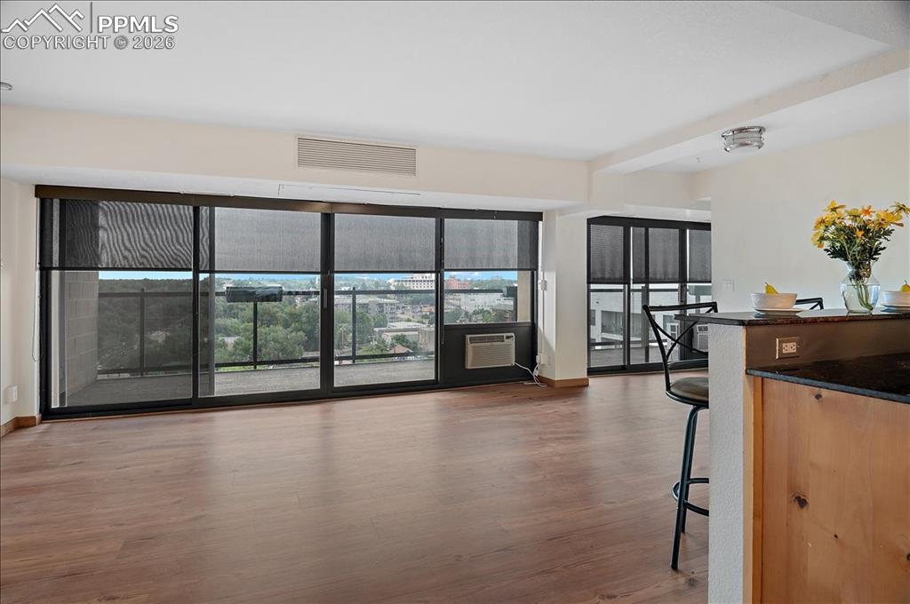 Image 15 of 45: Living Room