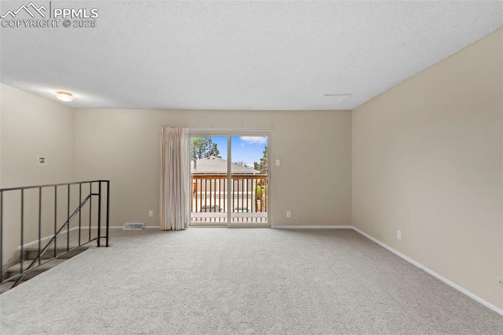 Image 3 of 18: Living Room