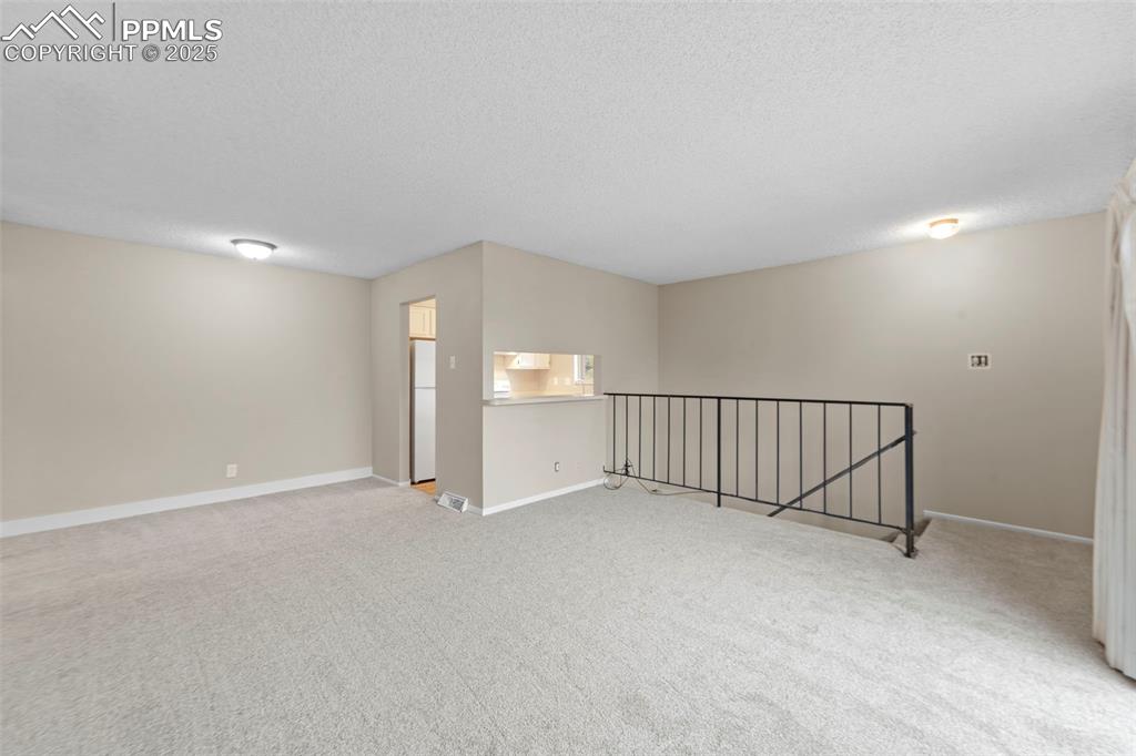 Image 7 of 18: Living Room