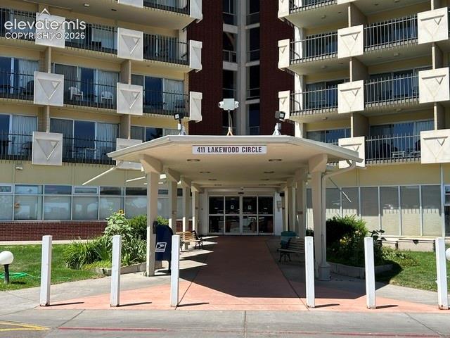 Image 2 of 30: Front of Structure