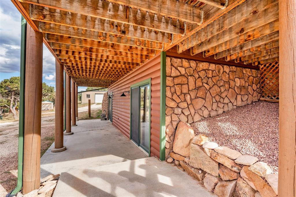 Image 42 of 46: Patio