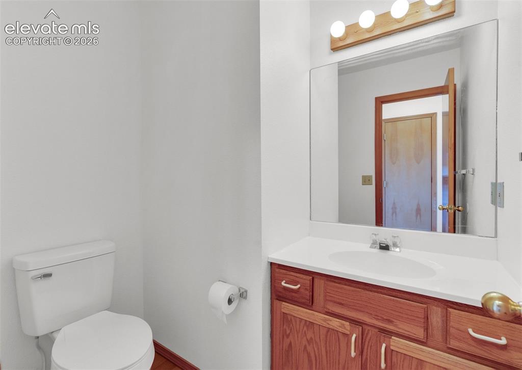 Image 14 of 18: Bathroom