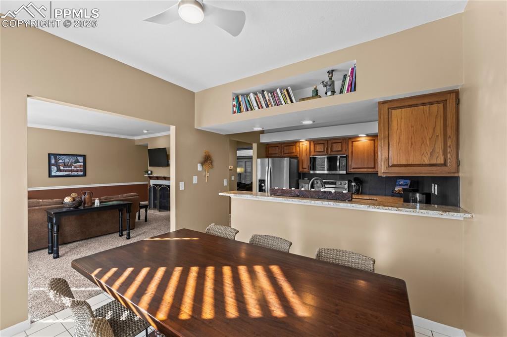 Image 15 of 48: Dining Area