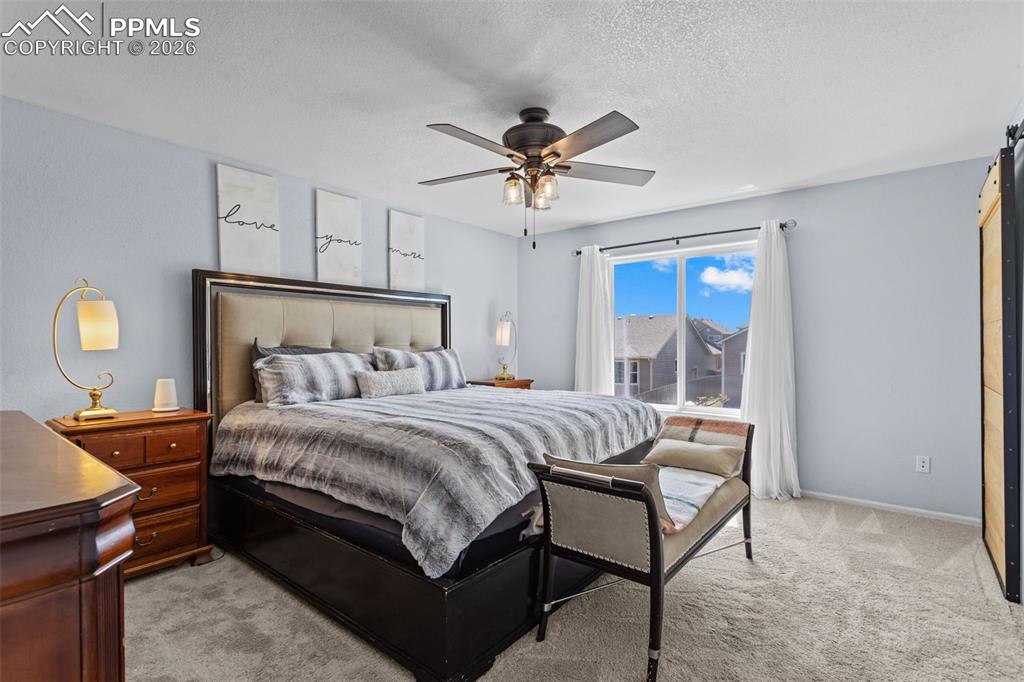 Image 12 of 30: Bedroom