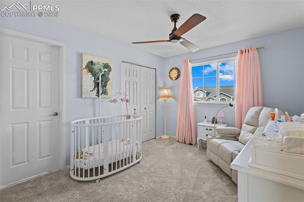 Image 17 of 30: Bedroom