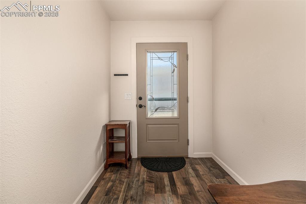 Image 20 of 34: Entry