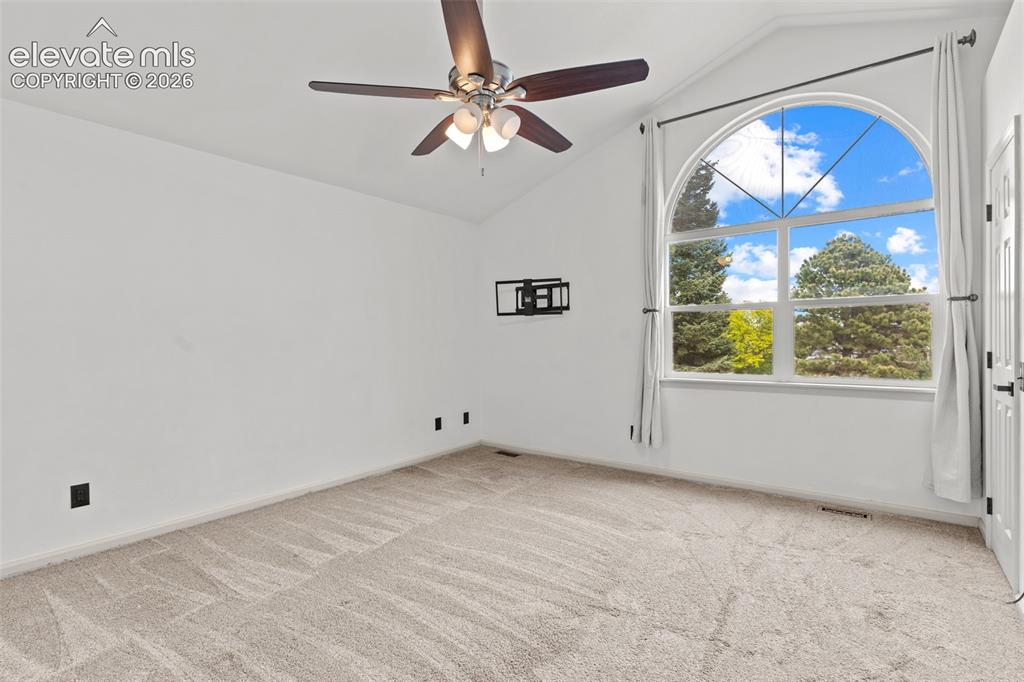 Image 15 of 28: Bedroom