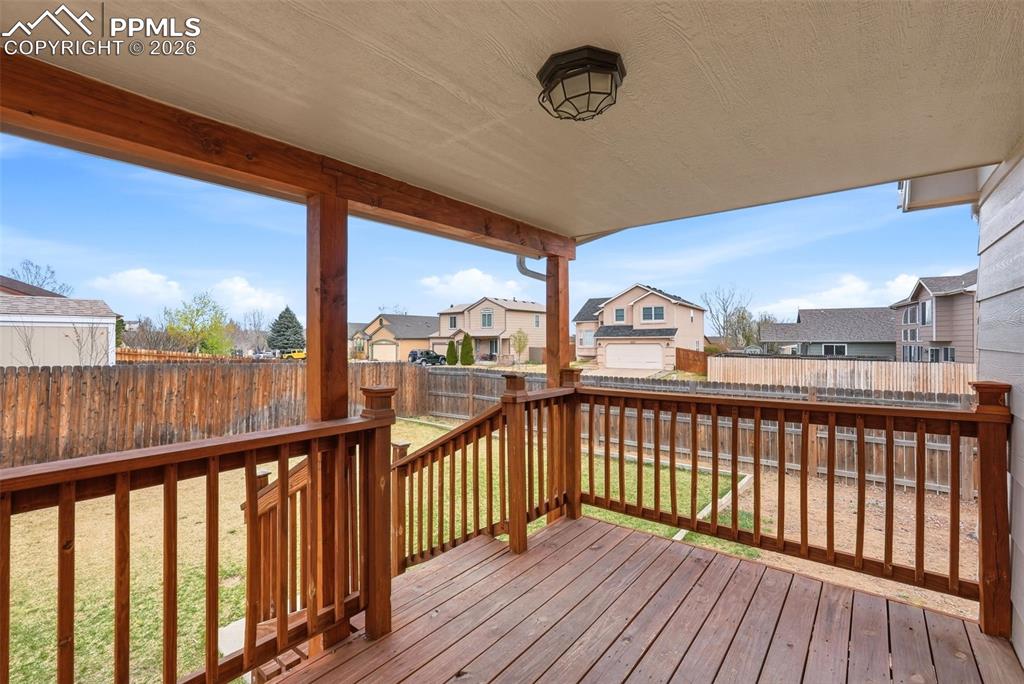 Image 25 of 46: Deck