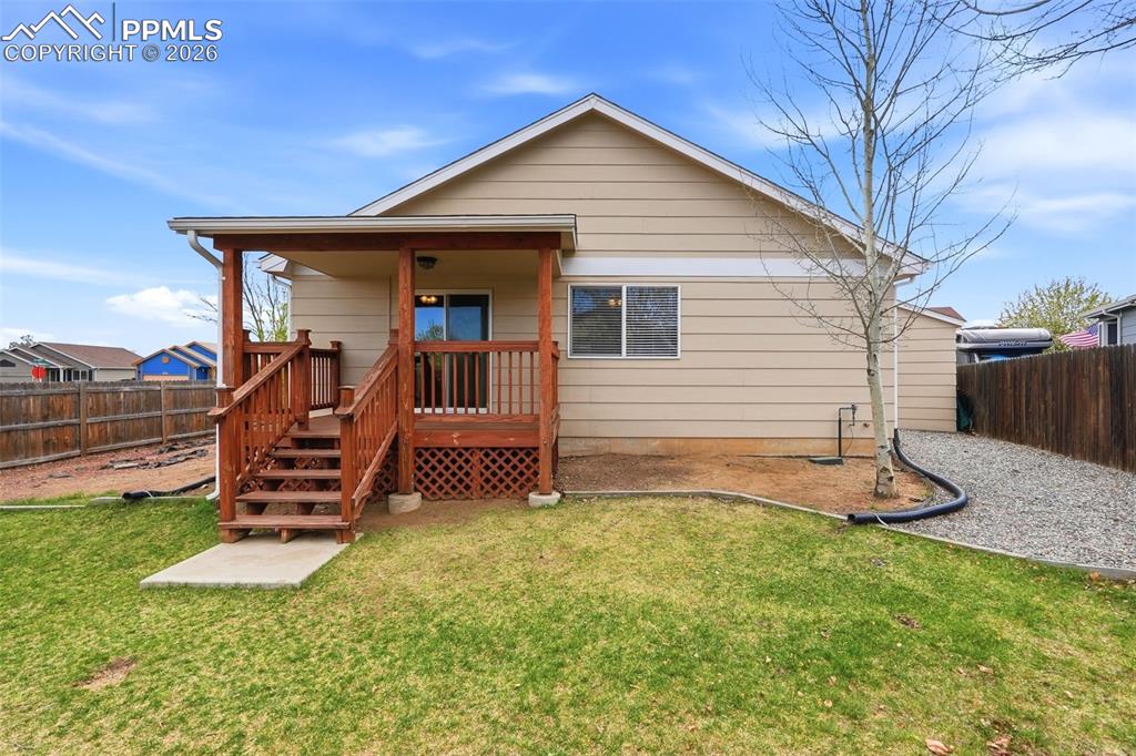 Image 28 of 46: Back of Structure