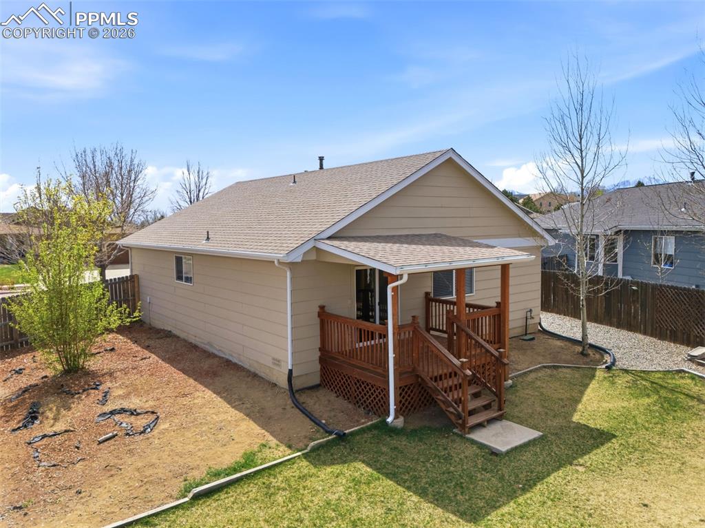 Image 44 of 46: Back of Structure