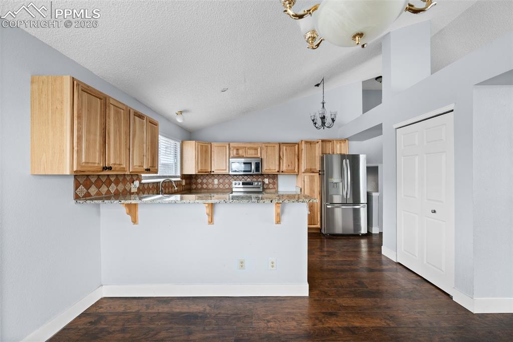 Image 8 of 34: Kitchen