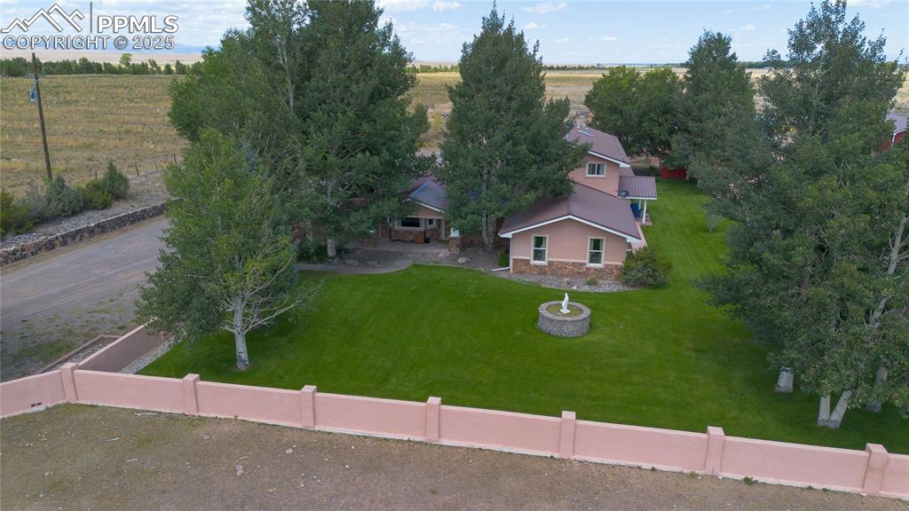 Image 9 of 50: Drone / aerial view