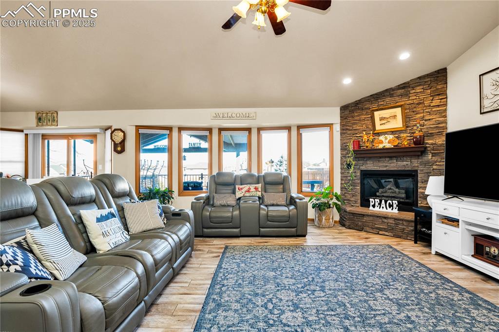 Image 4 of 49: Living Room